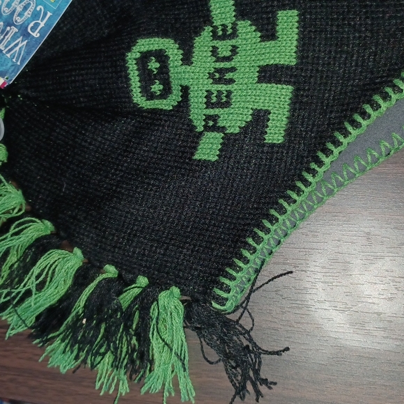 Bnwt Kids mohawk winter hat green and black - Picture 10 of 17